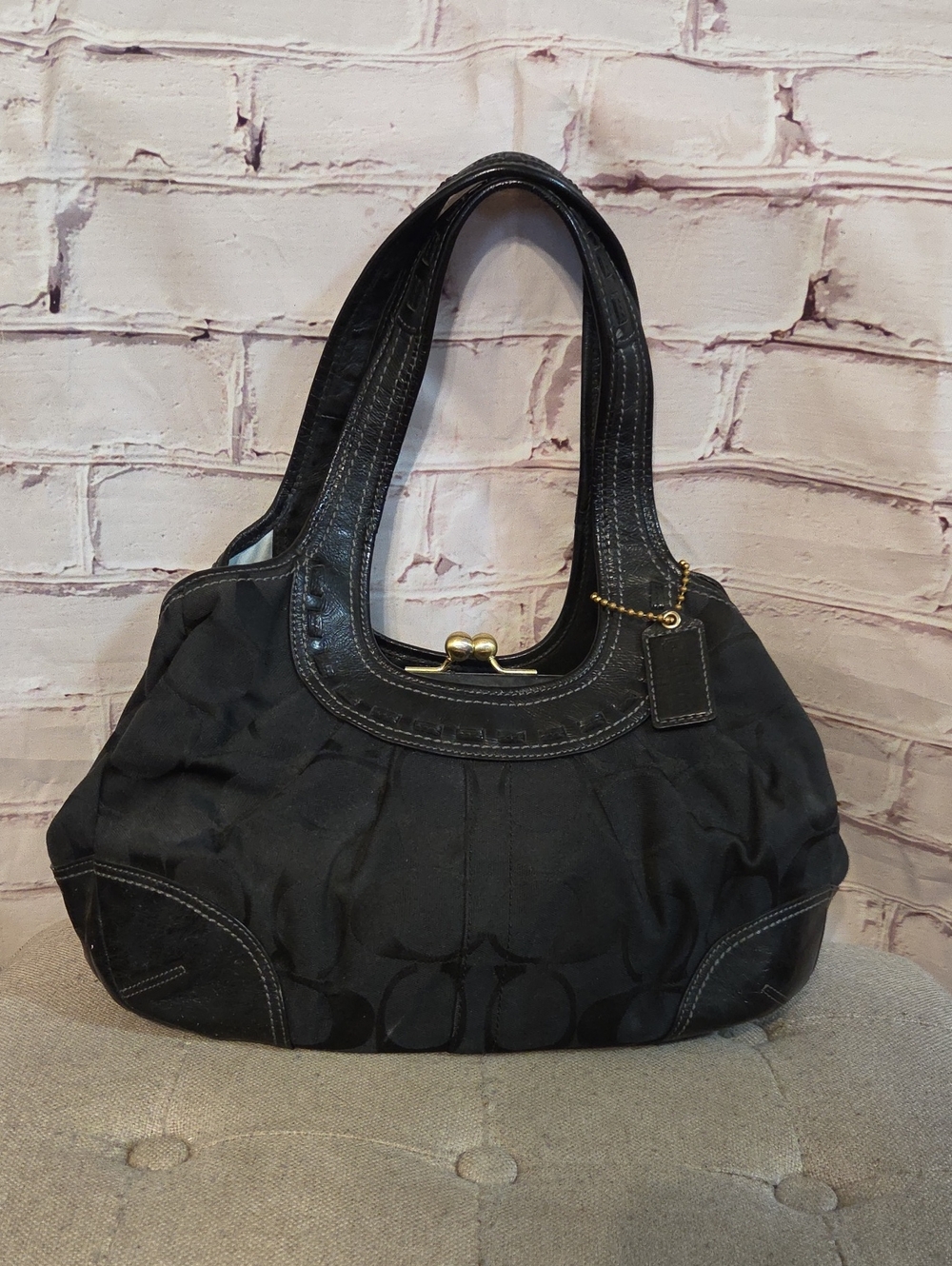 Vintage Coach Signature Canvas Ergo Kiss Lock Leather Shoulder Bag 13610 Black